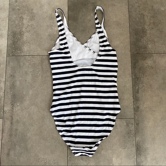 SOLD NEW ASOS mamalicious striped maternity swim - Picture 8 of 8